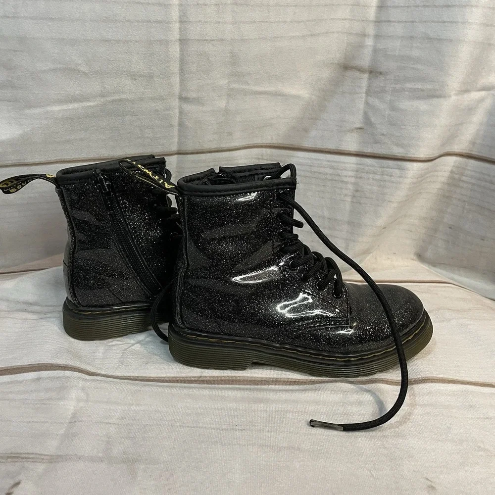 Doc Dr. Martens Black Cosmic Glitter Combat Lace Up Boots 1460 Girls Size 11 - Picture 2 of 8